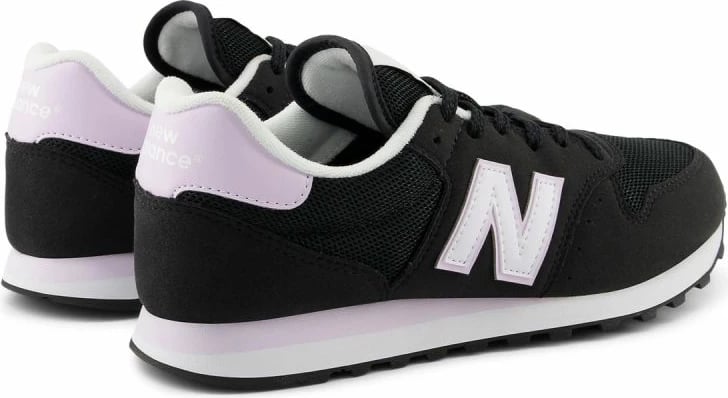 Atlete femra New Balance, të zeza