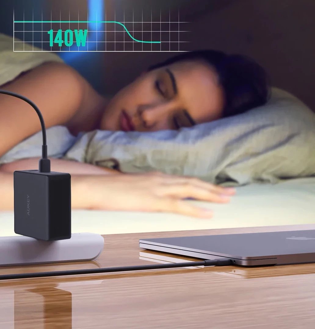 Karikues muri AUKEY PA-B7O Omnia II GaN 2xUSB-C 1xUSB-A PD 3.1 PPS 140W i zi