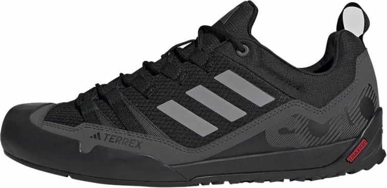 Atlete për meshkuj Adidas Terrex Swift Solo, të zeza