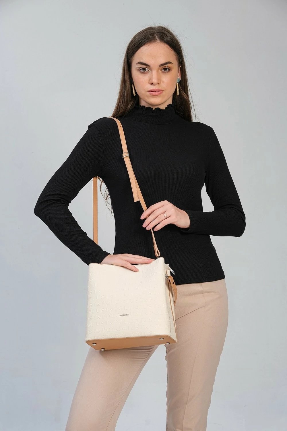 Çantë krahu dhe crossbody për femra Just Polo PBU4005, e zezë