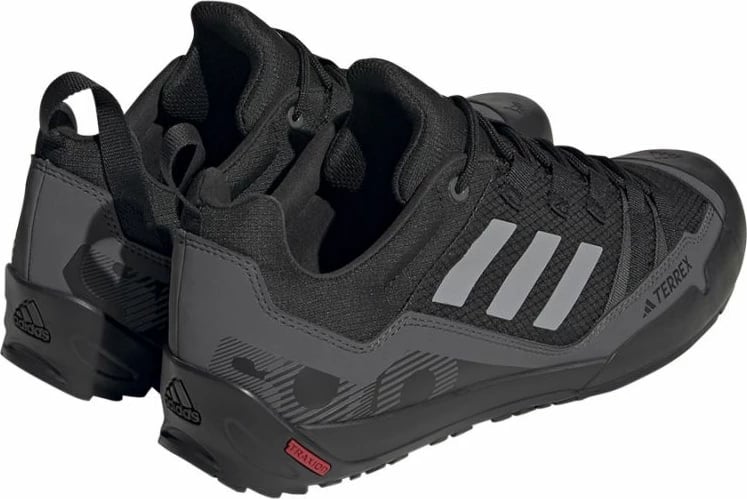 Atlete për meshkuj adidas Terrex Swift Solo, të zeza