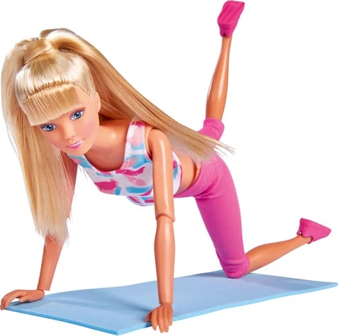 Kukull me nyje lëvizëse Steffi Love Fully Flexible Sport Doll