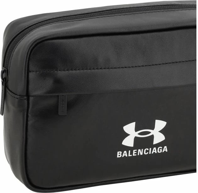 Beauty case Balenciaga, e zezë