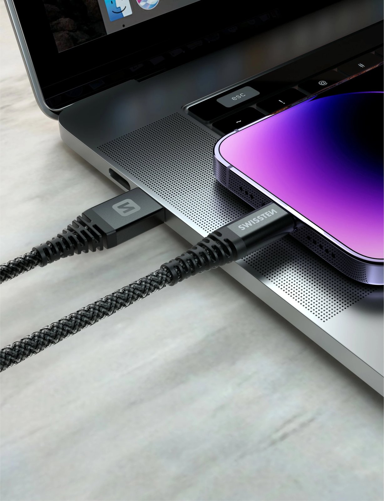 Kabllo karikuese USB-C në Lightning Swissten, 60W, 1.5m, e zezë