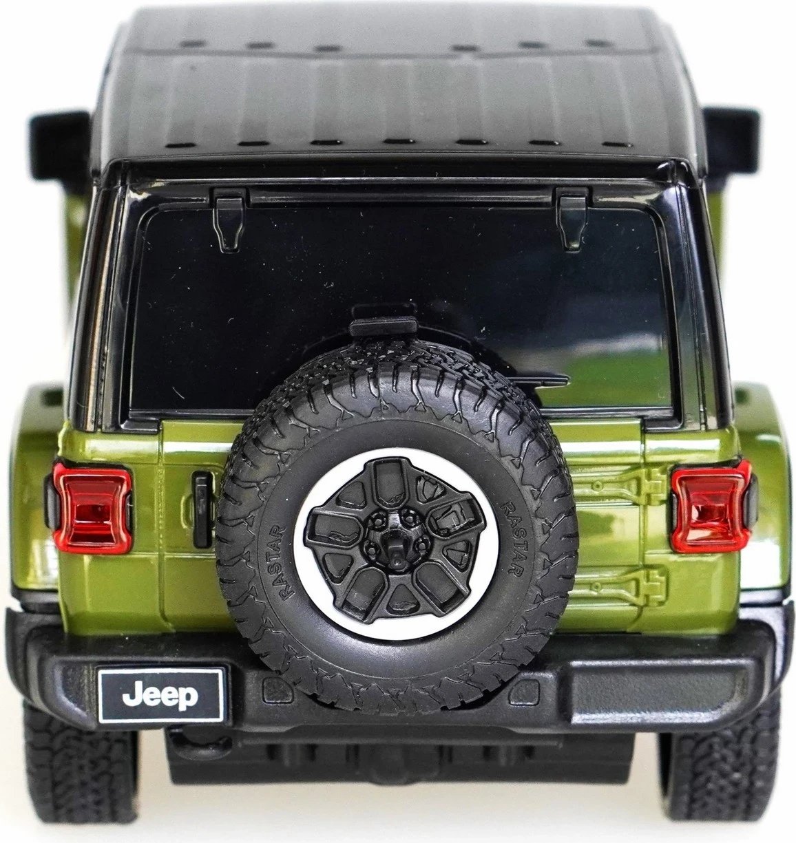 Makina me telekomandë Rastar Jeep Wrangler Rubicon, 1:24, e gjelbër