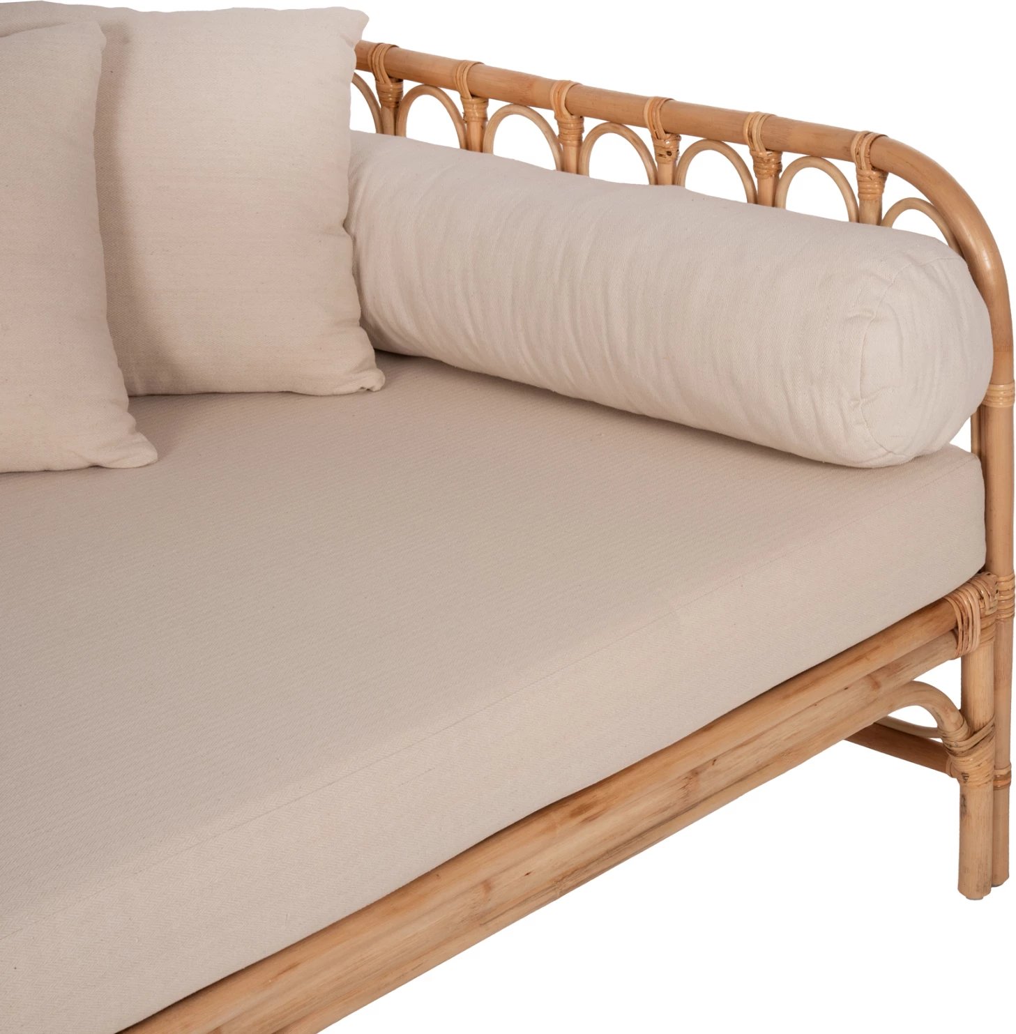 Krevati-divan LIGNANO FH9660 rattan natyral me jastëkë bezhë 200x100x75H cm.