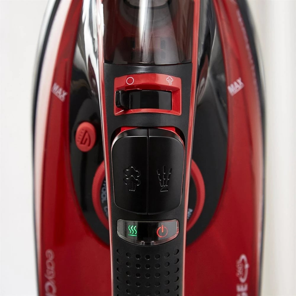 Hekur për hekurosje Morphy Richards, 2400W, i kuq 