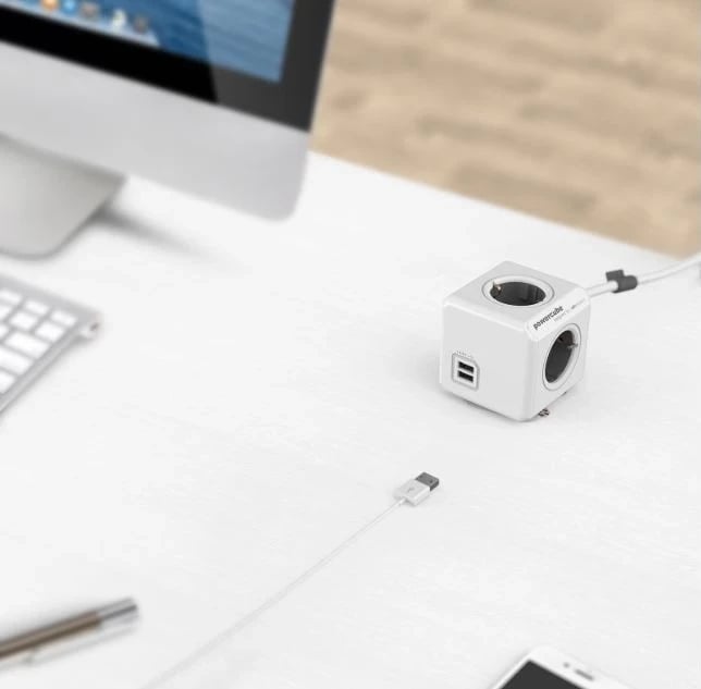 PowerCube Original me 4 hyrje dhe 2 USB, 1.5m në ngjyrë gri