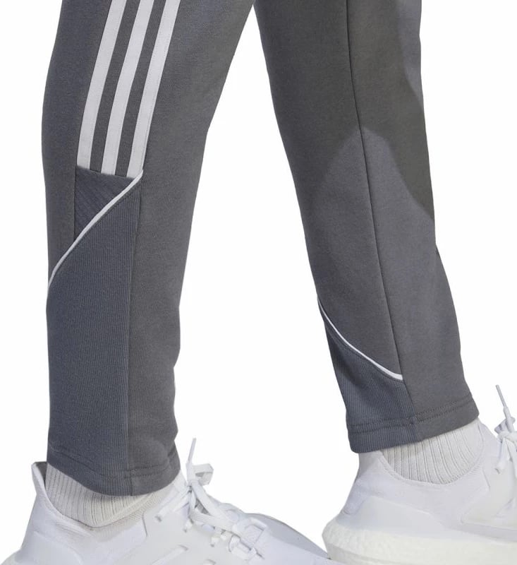 Pantallona sportive adidas për meshkuj, ngjyrë gri