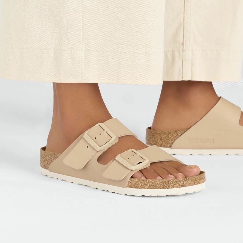 Papuqe për femra Birkenstock, të kremta