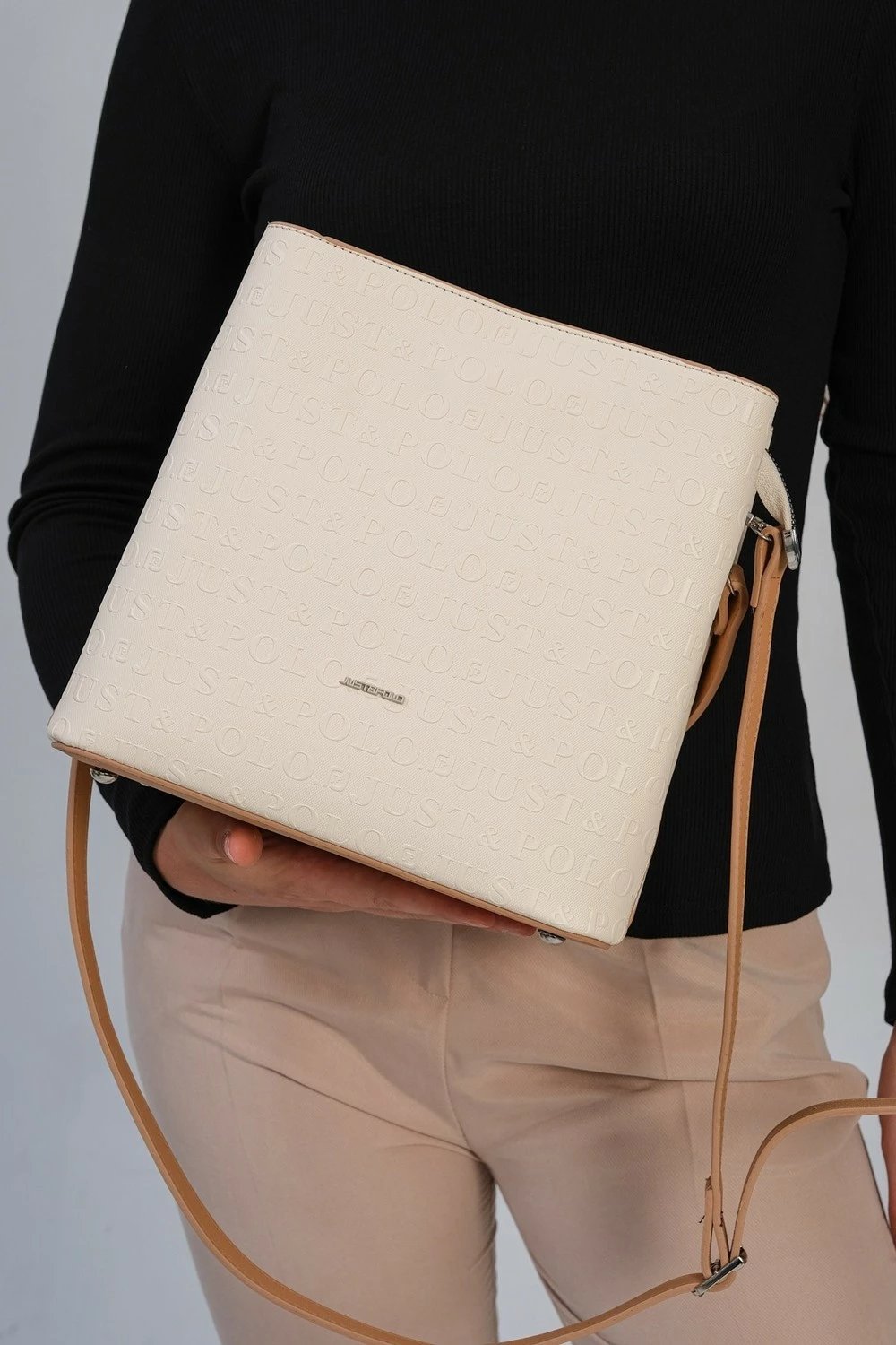 Çantë krahu dhe crossbody për femra Just Polo PBU4005, e zezë