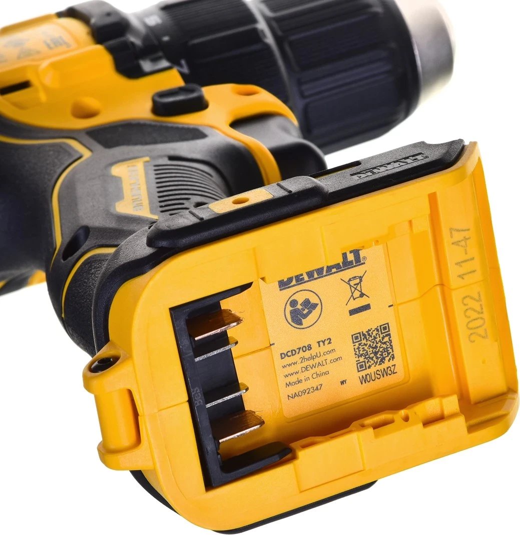 Bormakinë pa tela DeWalt DCD708P3T, 18V