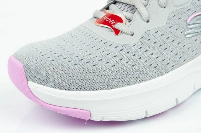 Këpucë Skechers Arch Fit për femra, ngjyrë gri/argjendi