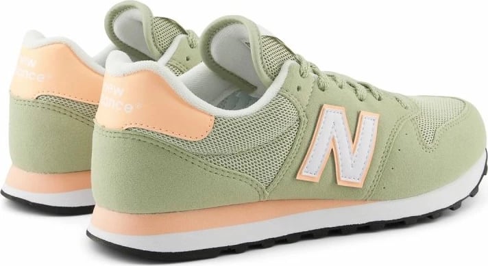 Atlete femra New Balance, të gjelbra