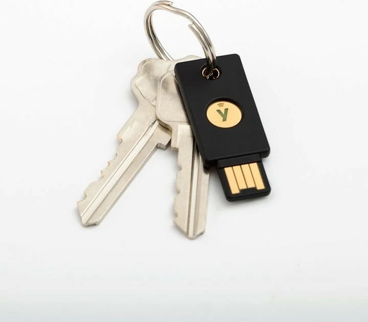 Çelës sigurie Yubico YubiKey 5 NFC, USB-A, i zi