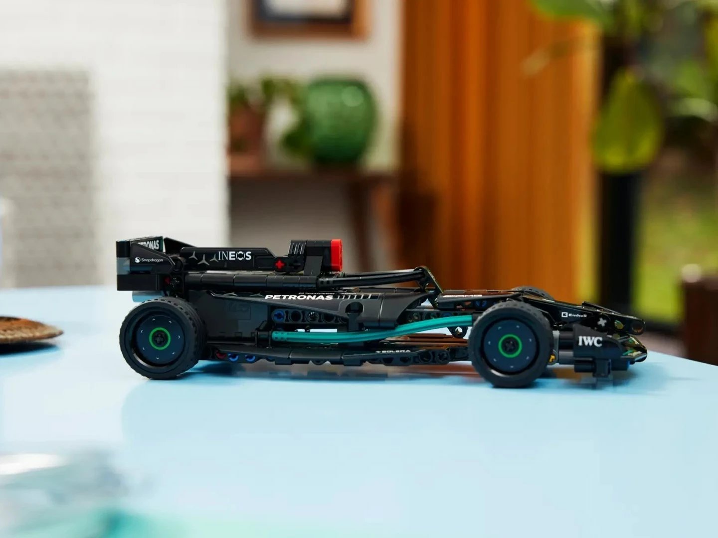 Set Lego Technic Mercedes-AMG F1 W14 E Performance Pull-Back