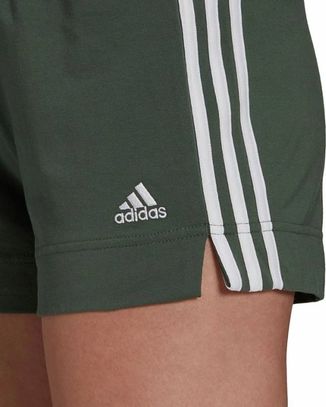 Shorce për femra adidas, të gjelbra