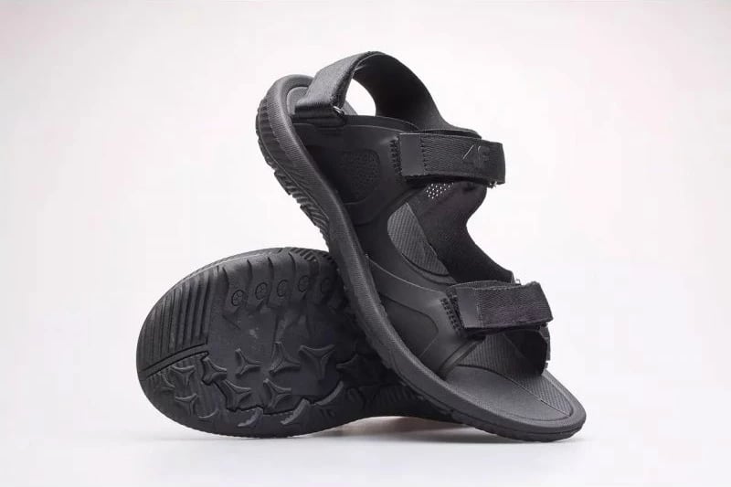 Sandale për meshkuj 4F, të zeza