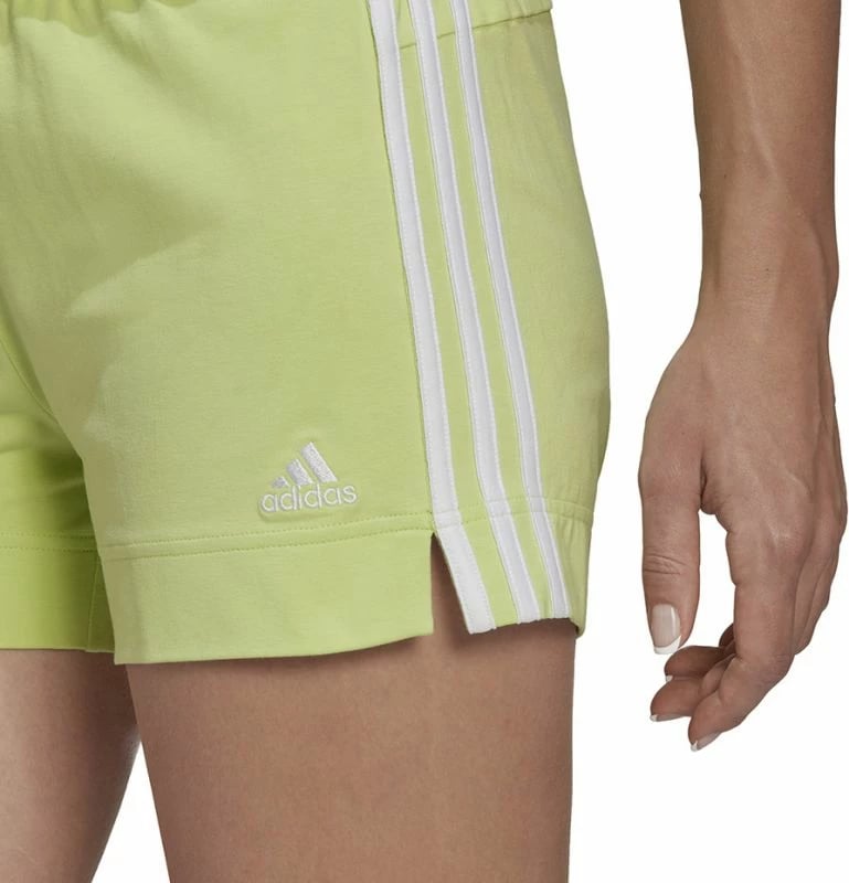 Shorce për femra adidas, të gjelbërta