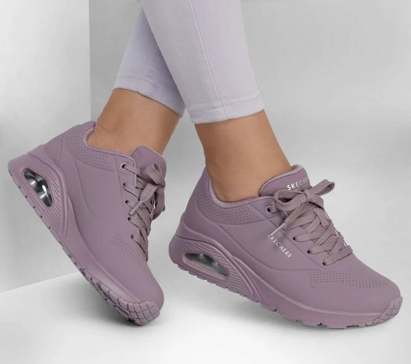 Këpucë Skechers për femra, gri