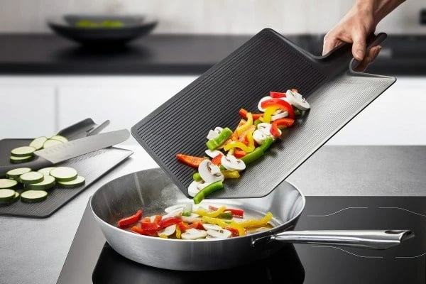 GEFU LAVOS kitchen cutting board Rectangular Polypropylene Black