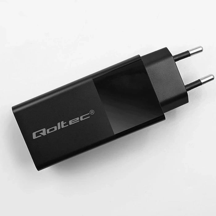 Karikues Qoltec GaN POWER PRO, 1xUSB type C, 1xUSB A, 100W, zi