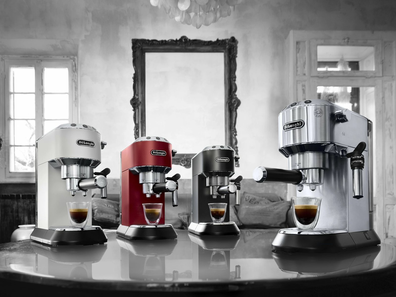 Makinë espresso De’Longhi Dedica Style EC 685.BK, 1.1 L, Coffee pod, Ground coffee, 1300 W, E zezë, Argjend