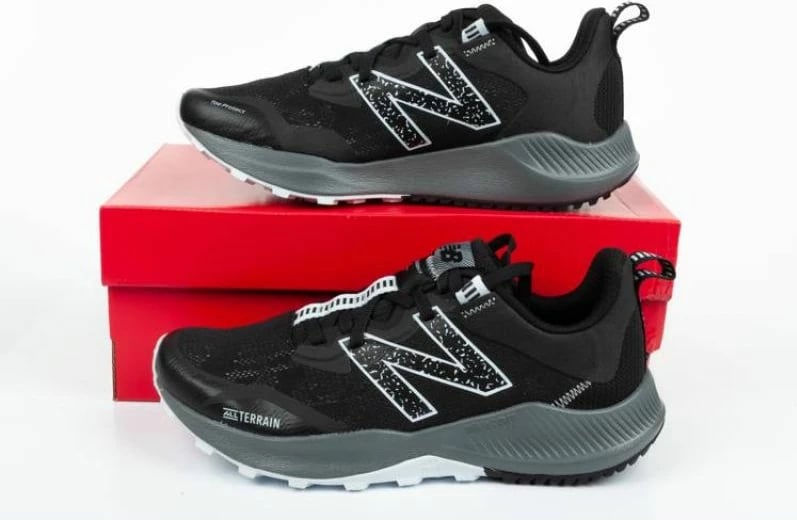 Atlete për femra New Balance FuelCore W WTNTRLB4, të zeza