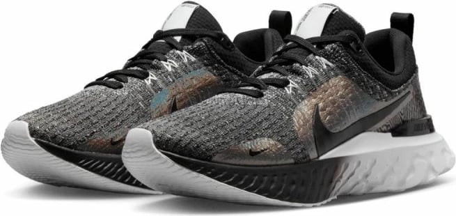 Atlete për femra Nike React Infinity 3 Premium, të zeza