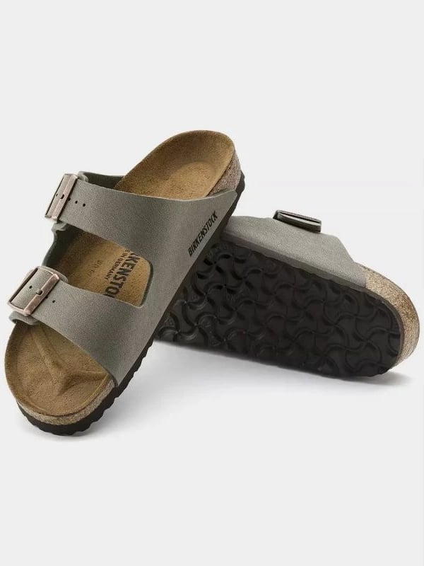 Papuqe Birkenstock, kafe