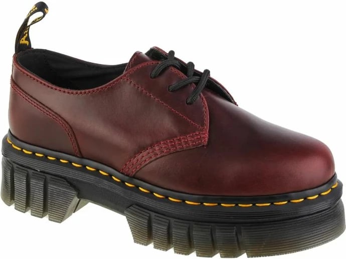 Atlete femra Dr Martens, kafe dhe të kuqe