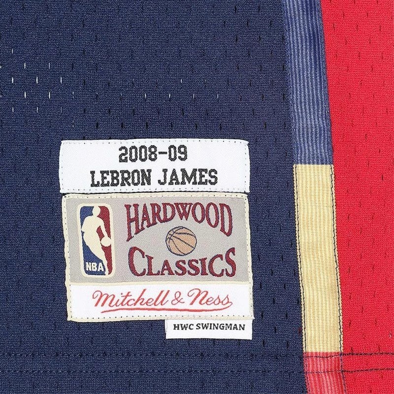 Fanellë basketbolli për meshkuj Mitchell & Ness, Cleveland Cavaliers, Lebron James, blu marine