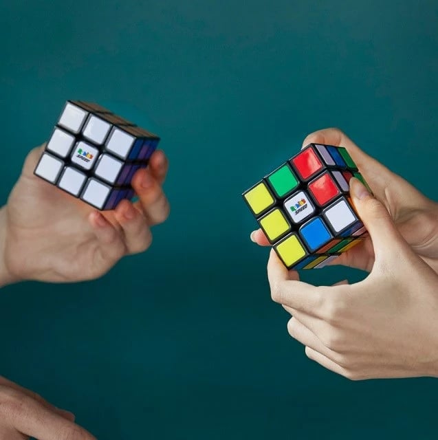 Kub Rubik Spin Master 3x3, Shumëngjyrësh