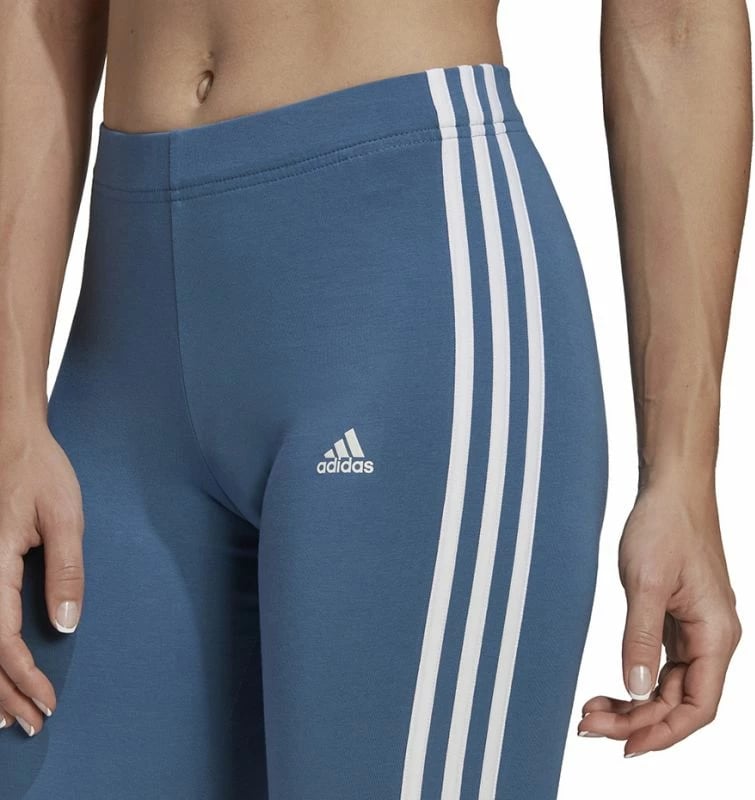 Shorce për femra adidas, blu