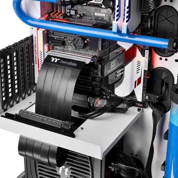 Kasë zgjatëse Thermaltake PCI-e X16 Premium, e zezë