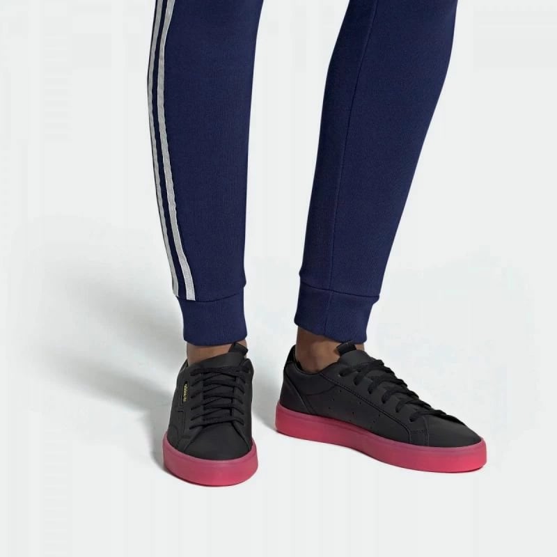 Atlete për femra adidas Originals, të zeza