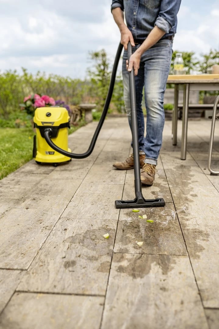 Fshesë me kova KARCHER WD 3-18 V-17/20, e zezë