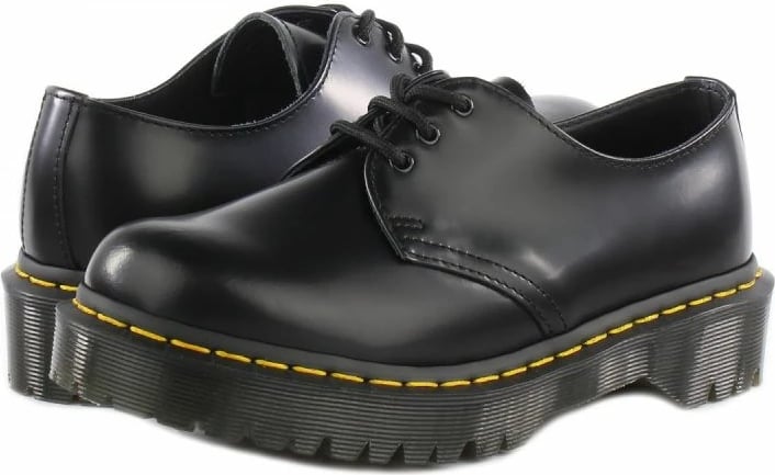 Këpucë Dr Martens, të zeza