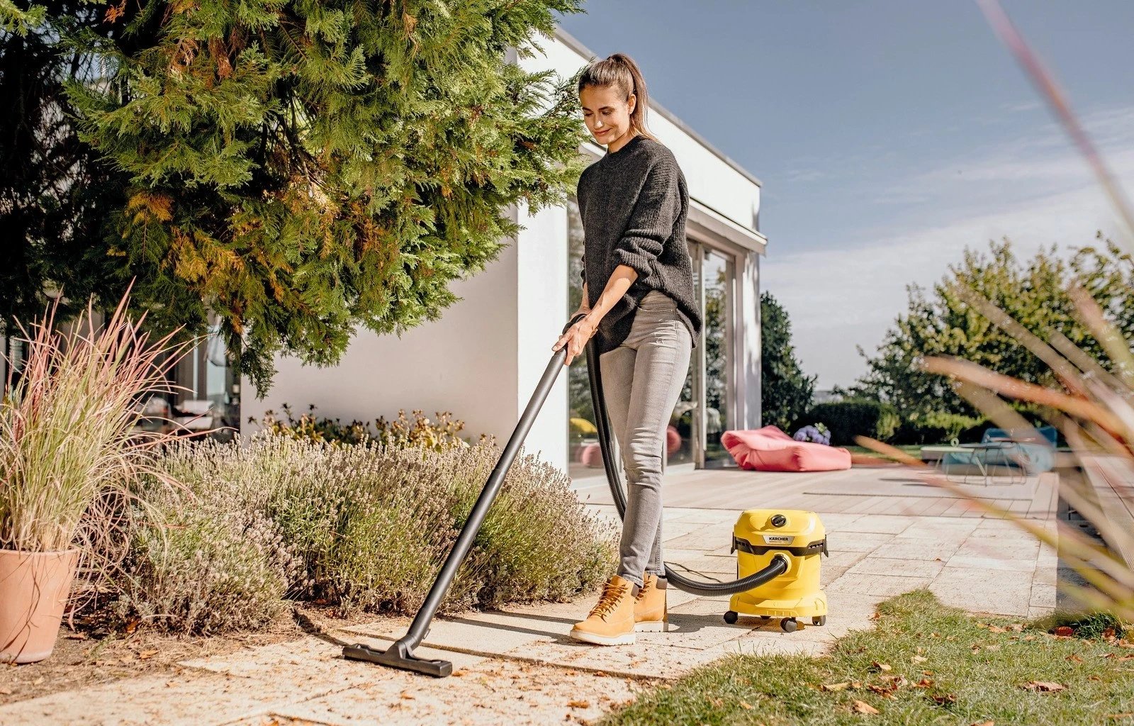 Aspirator për tharje dhe lagështi Kärcher WD 2 Plus, 1000 W