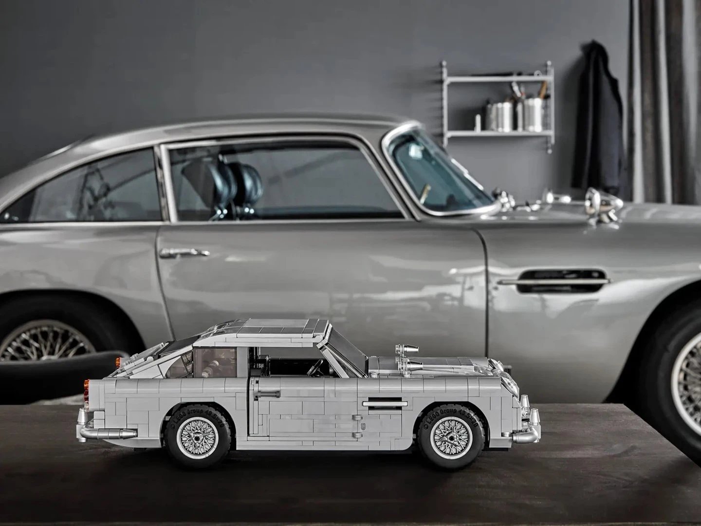 Set LEGO Creator Expert 10262 James Bond Aston Martin DB5