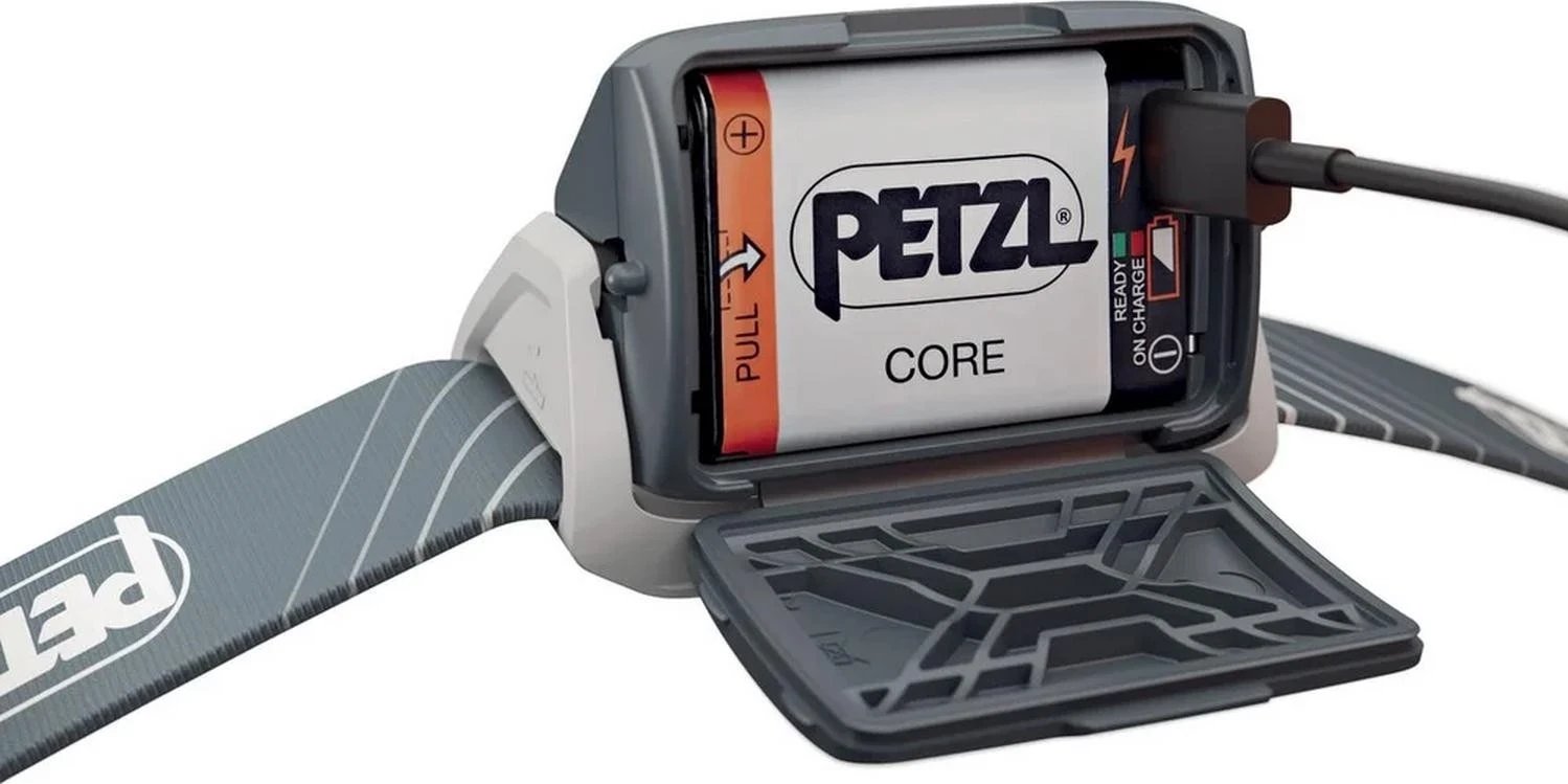 Dritë koke Petzl Tikka Core, 450 lumen, gri