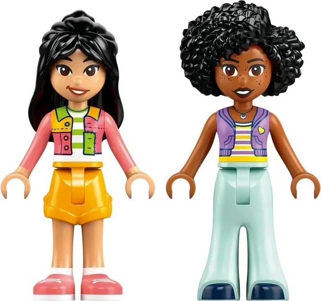 Lodra LEGO Friends 42643, Stenda e Sheqerit të Mbështjellë dhe Skuter, Rozë