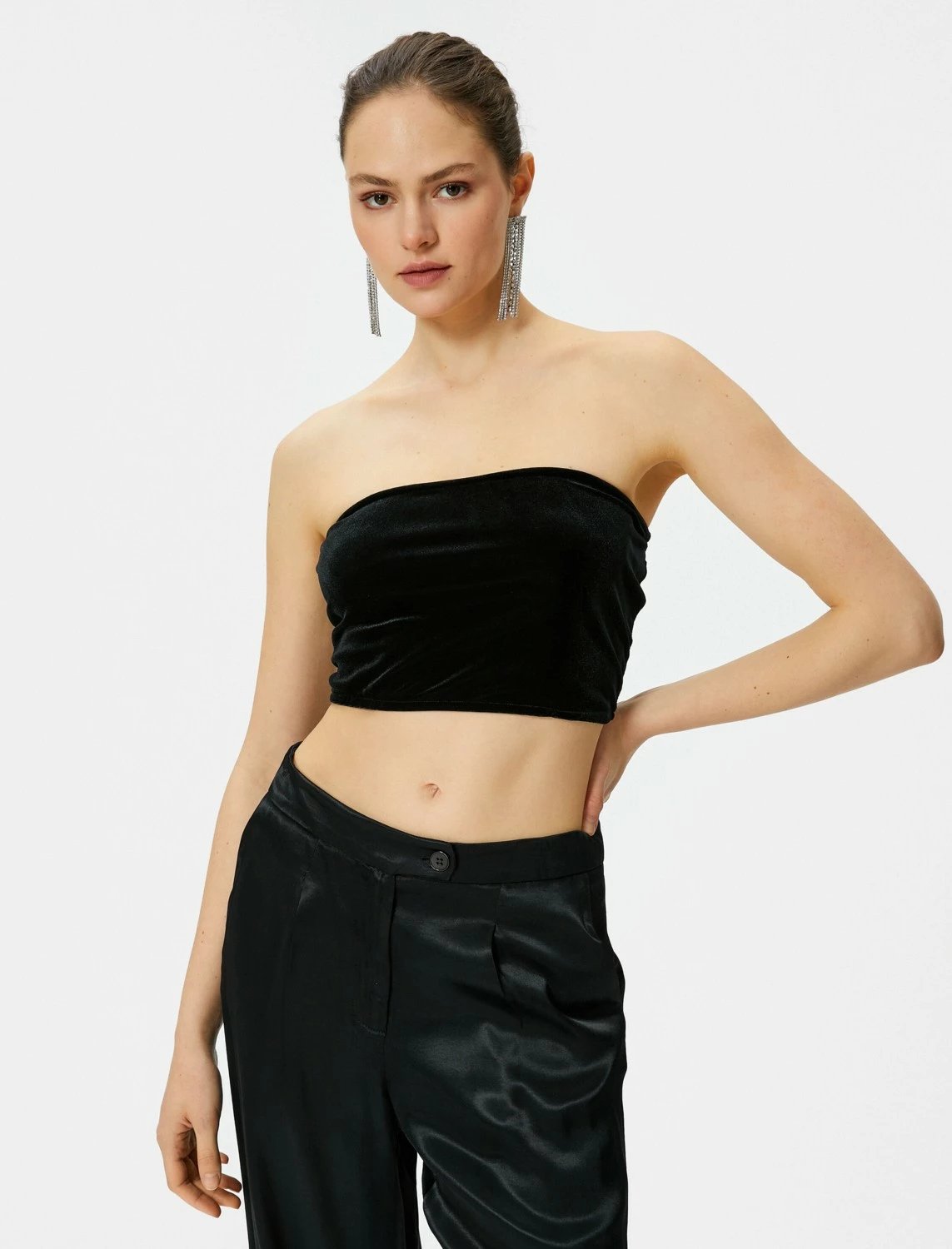 Crop top për femra Koton, e zezë