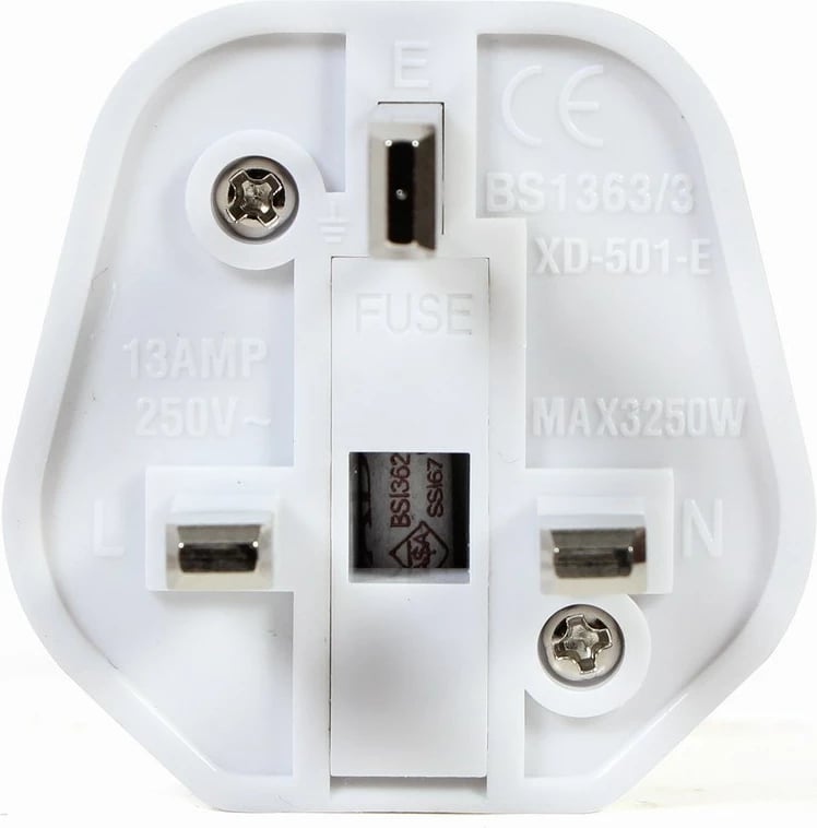 Adapter AC GEMBIRD A-AC-EUFUKM-01, EU Schuko socket në UK plug, 13 A, e bardhë