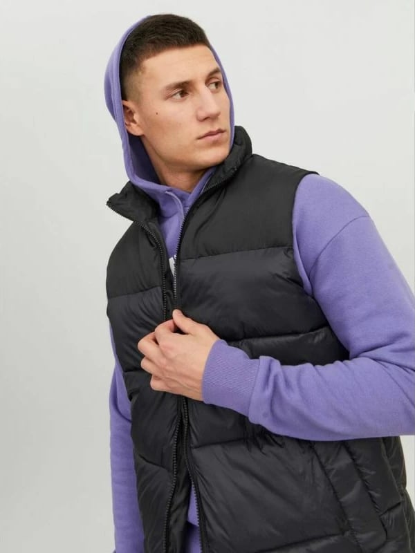 Jelek për meshkuj Jack & Jones, model Jjetoby, i zi