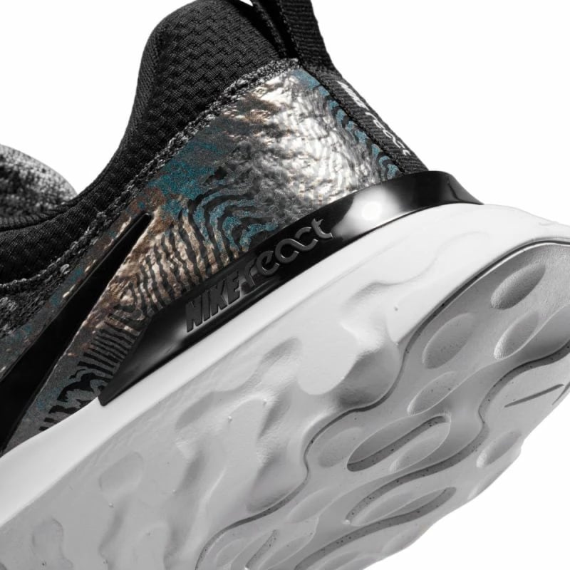 Atlete për femra Nike React Infinity 3 Premium, të zeza