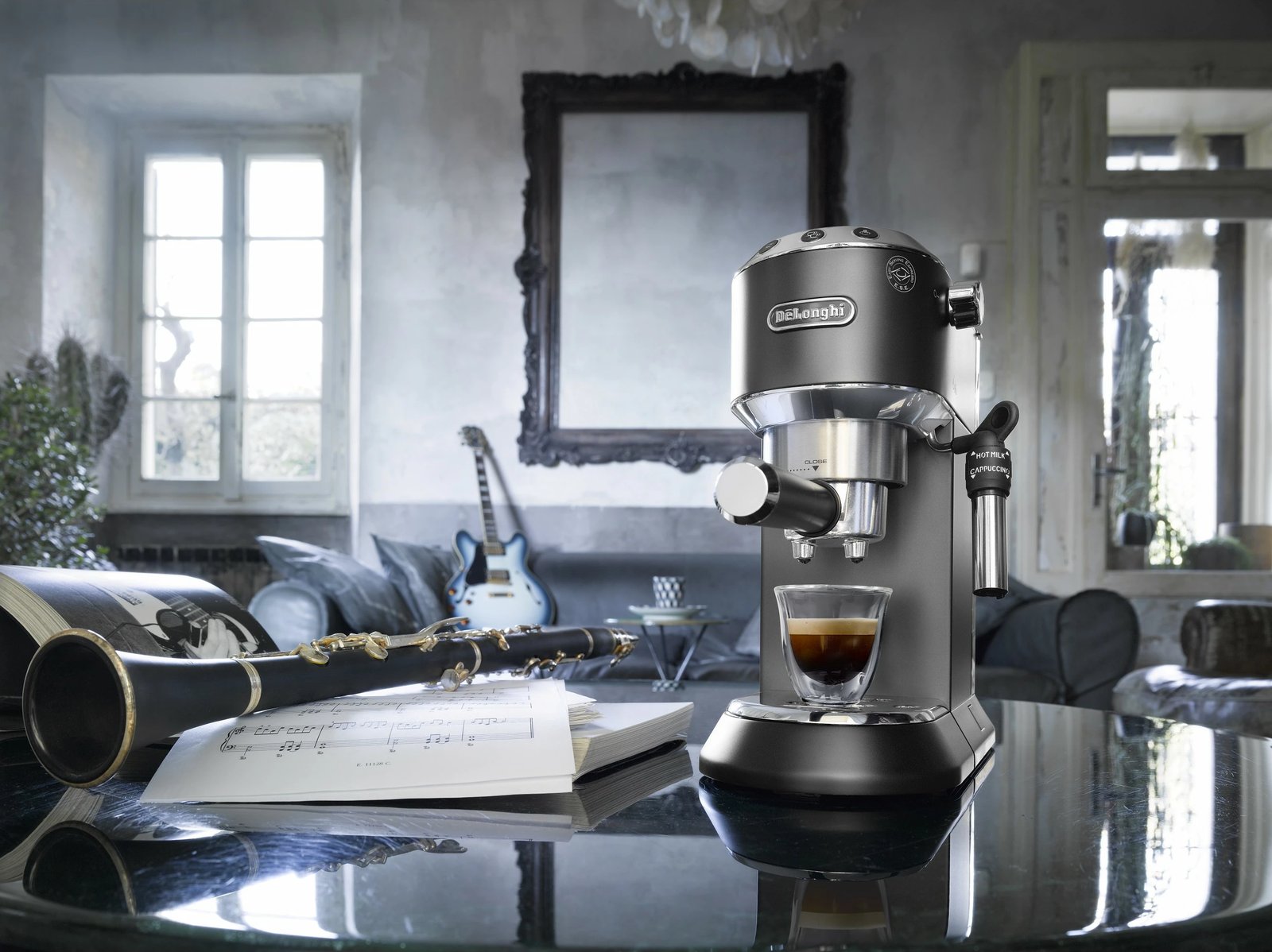 Makinë espresso De’Longhi Dedica Style EC 685.BK, 1.1 L, Coffee pod, Ground coffee, 1300 W, E zezë, Argjend