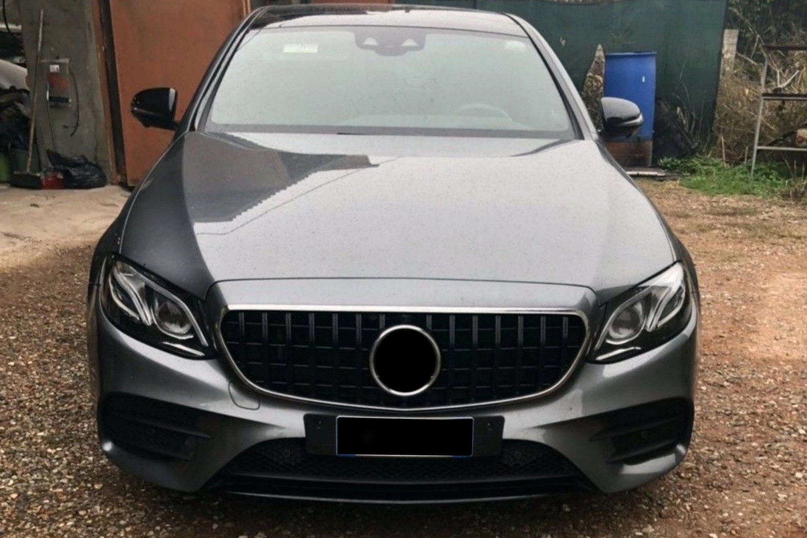 Grill i përparëm GT për Mercedes E class W213, S213, C238, A238 2016-2019 me hapsirën e kamerës