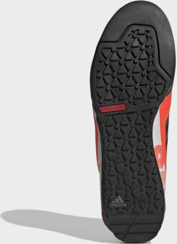 Atlete për meshkuj adidas Terrex Swift Solo 2, të zeza