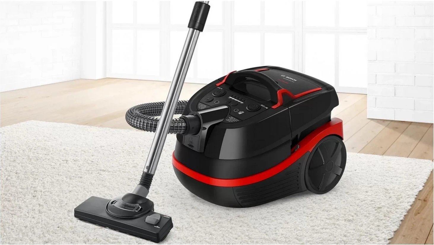 Fshesë me korrent Bosch Serie 4 AquaWash&Clean BWD41720, 2100W, e zezë